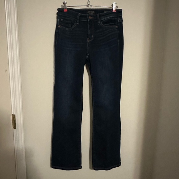 Judy Blue flare dark wash jean size 28 no flaws perfect condition - Picture 1 of 8
